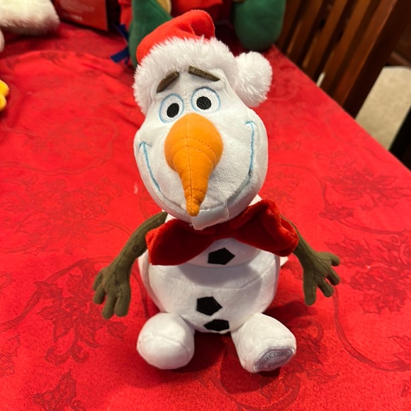Disney | Holiday | Disney Olaf Christmas Plush Toy Authentic Disney ...